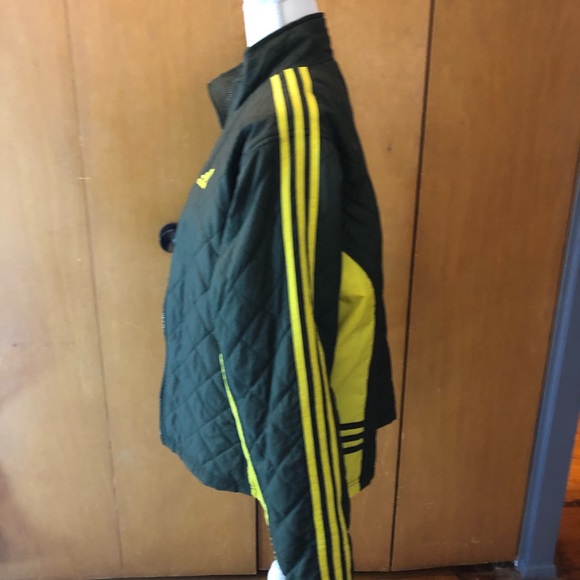 Adidas suit - Picture 3 of 6